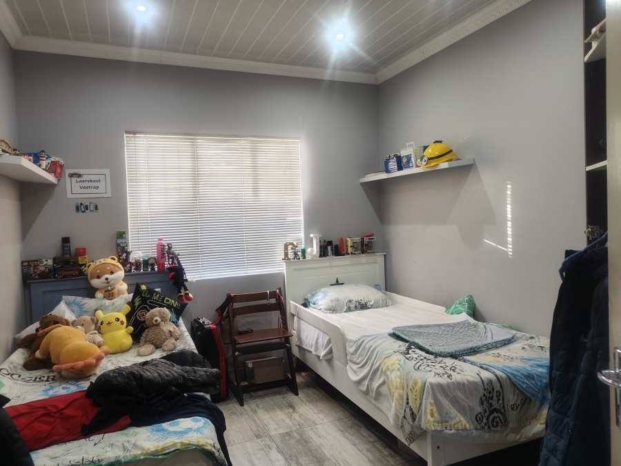 3 Bedroom Property for Sale in Waterval East North West
